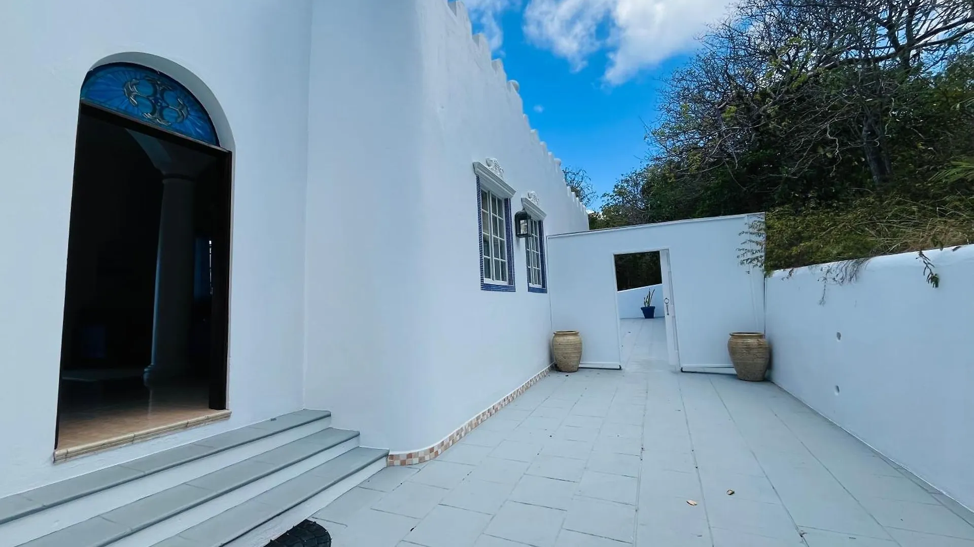 Sea View Apartments Kingstown