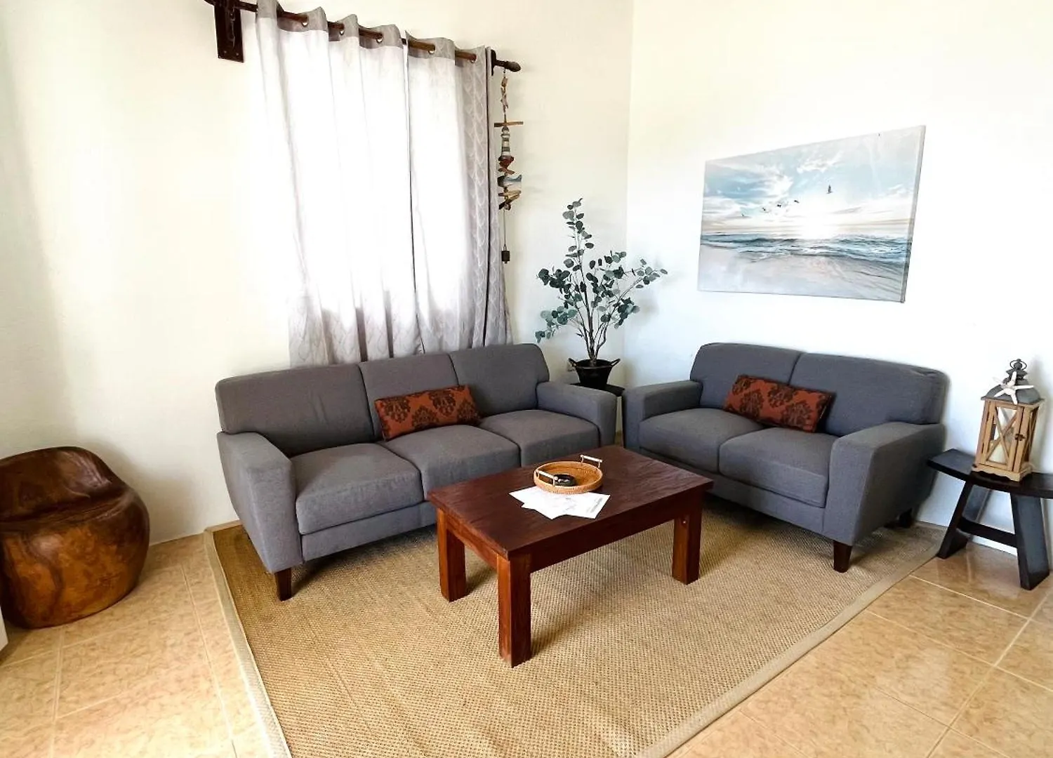 Sea View Apartments كينغستاون